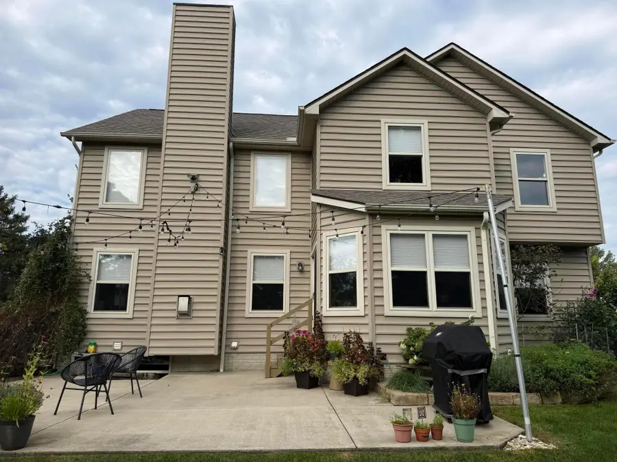 7233 Redwood Valley Court, Lewis Center, OH 43035 - #2
