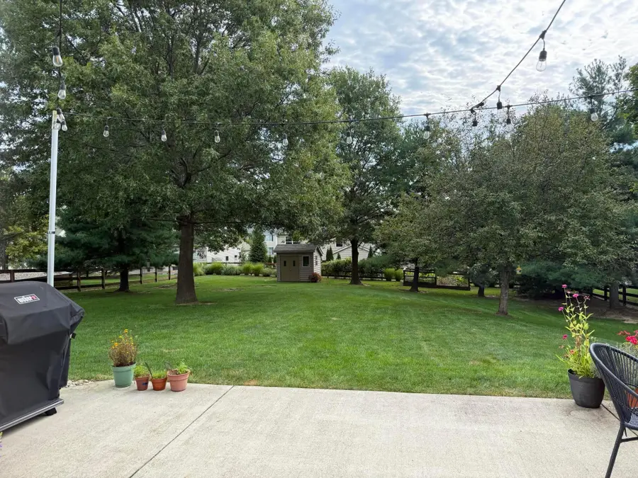 7233 Redwood Valley Court, Lewis Center, OH 43035 - #3
