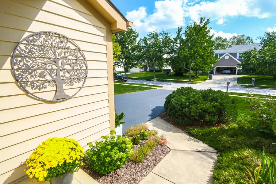 1134 Summer Hill Circle, Columbus, OH 43230 - #3