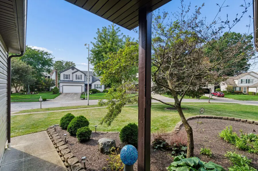 1572 Whitcombe Way, Columbus, OH 43228 - #3