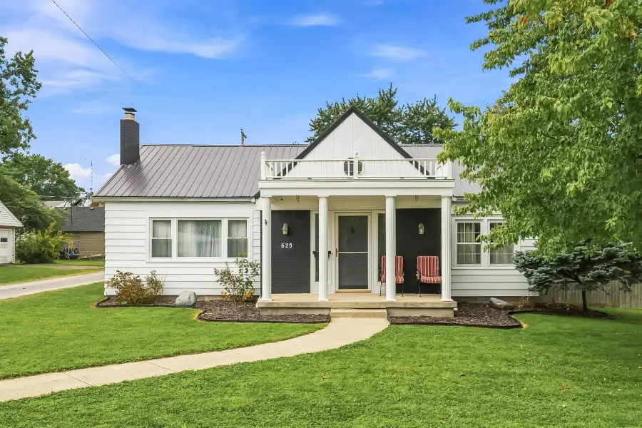 625 N High Street, Kenton, OH 43326 - #3