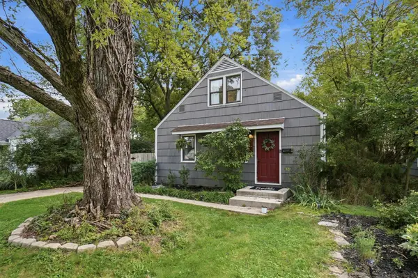 5698 Indianola Avenue, Worthington, OH 43085