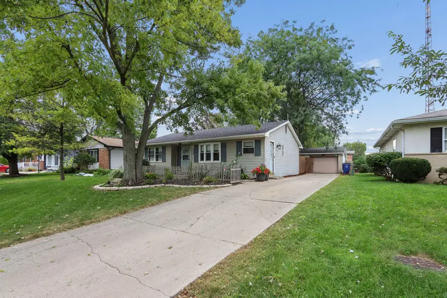 5748 N Meadows Boulevard, Columbus, OH 43229 - #3