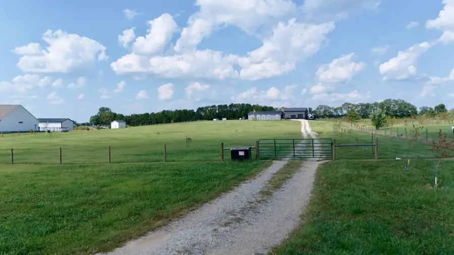 11144 Dingess Road, Circleville, OH 43113 - #3