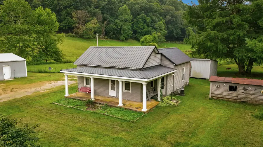 21606 E Sams Creek Road, Laurelville, OH 43135 - #2