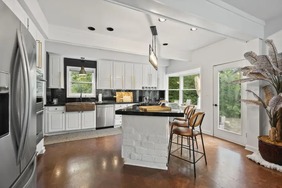 7827 Riverside Drive, Dublin, OH 43016 - #3