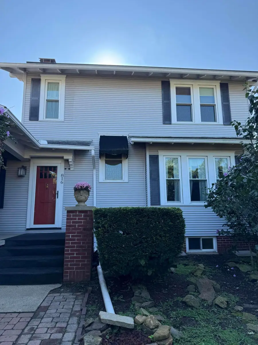 816 N High Street, Lancaster, OH 43130 - #3