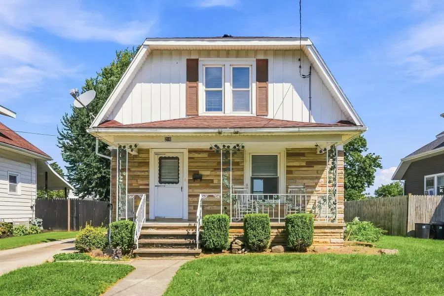 216 Gaius Street, Bucyrus, OH 44820 - #3
