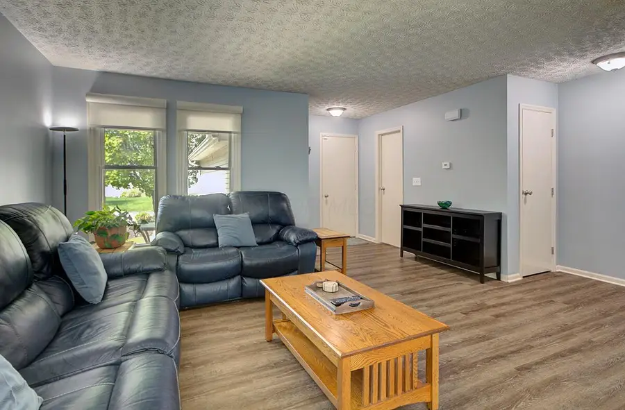 5724 Parkbridge Lane, Dublin, OH 43016 - #3
