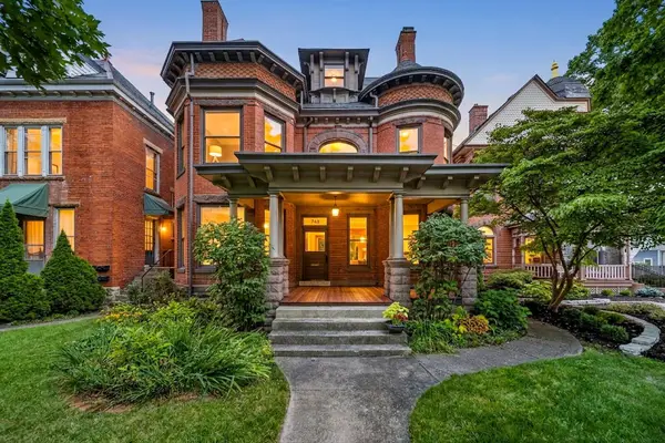 346 W 7th Avenue, Columbus, OH 43201