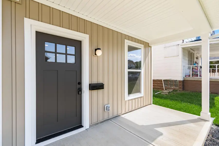 858 E Starr Avenue, Columbus, OH 43201 - #3