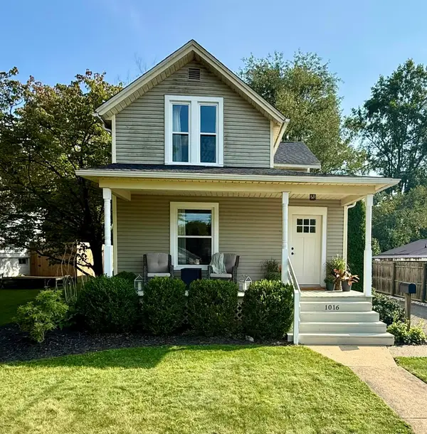 1016 E Vine Street, Mount Vernon, OH 43050