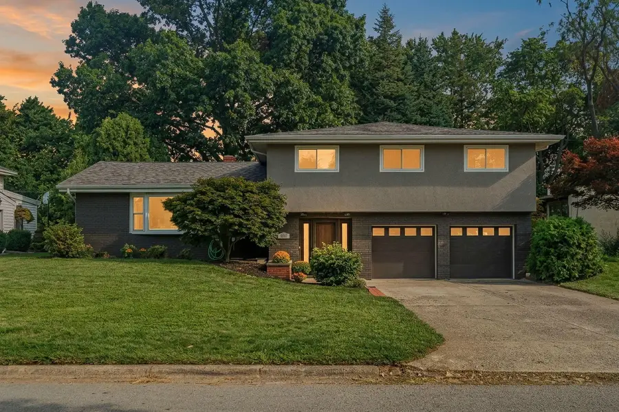 608 Latham Court, Columbus, OH 43214 - #2