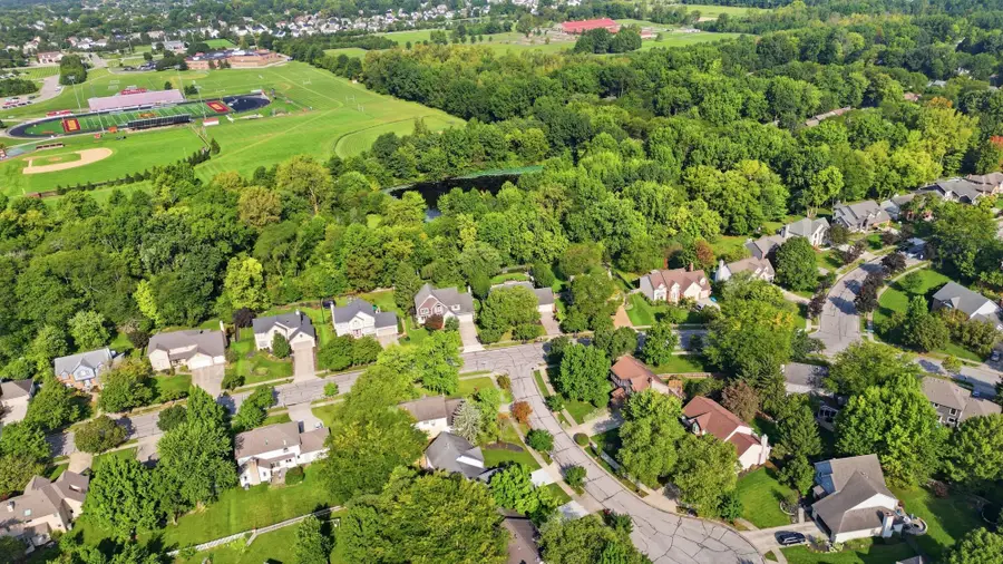 367 Barrington Drive, Westerville, OH 43082 - #2