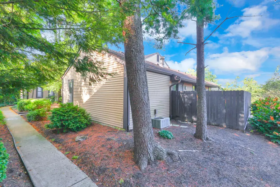 3151 Rivermill Drive, Columbus, OH 43220 - #2
