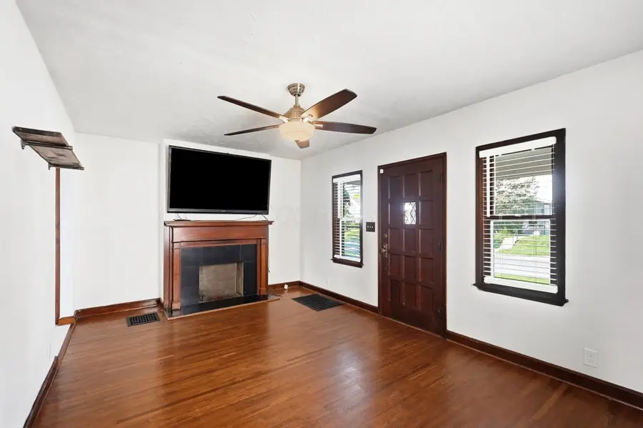 1404 Meadow Road, Columbus, OH 43212 - #3