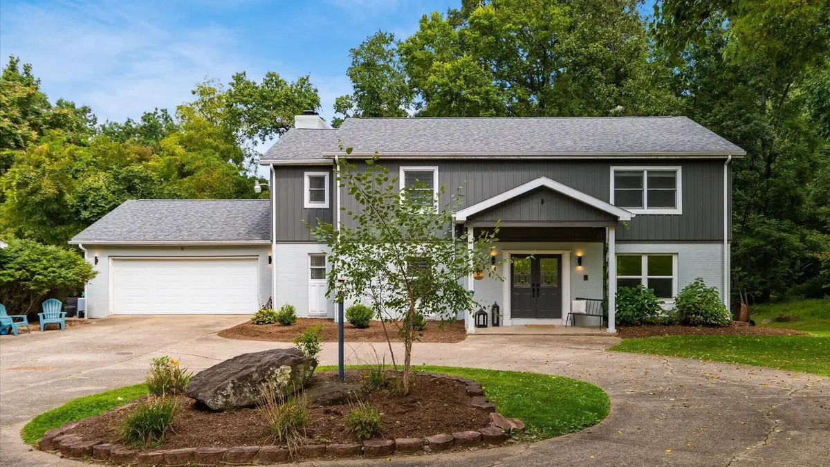 10525 Twin Oaks Drive, Cambridge, OH 43725 - #1