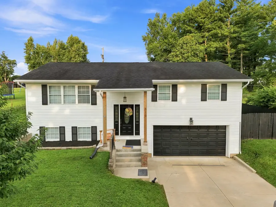 310 S Pohlman Road, Chillicothe, OH 45601 - #2