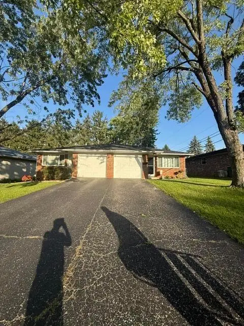 5028-5030 Heathmoor Drive, Columbus, OH 43220