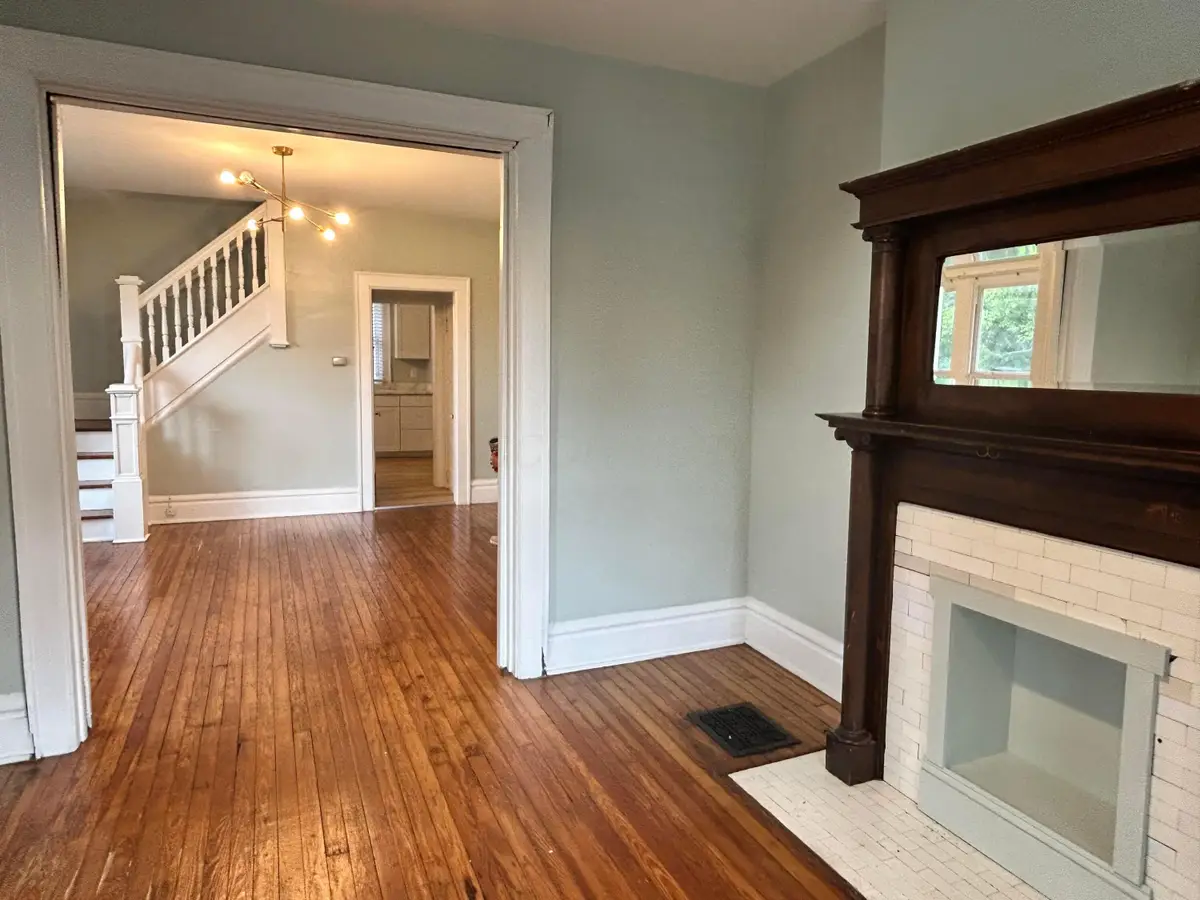 26-28 W Maynard Avenue, Columbus, OH 43202 - #1