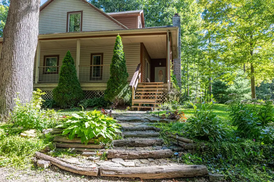28065 Mckee Road, Frazeysburg, OH 43822 - #3