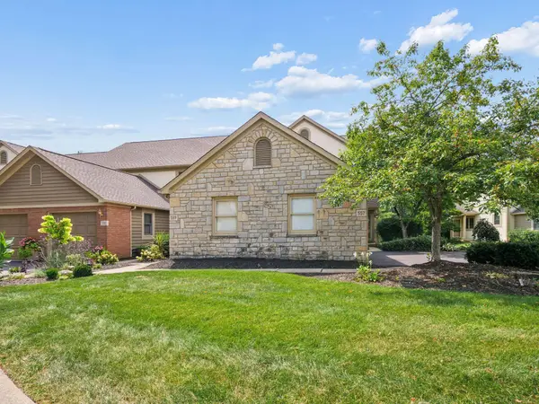 559 Spring Brook Court E, Westerville, OH 43081