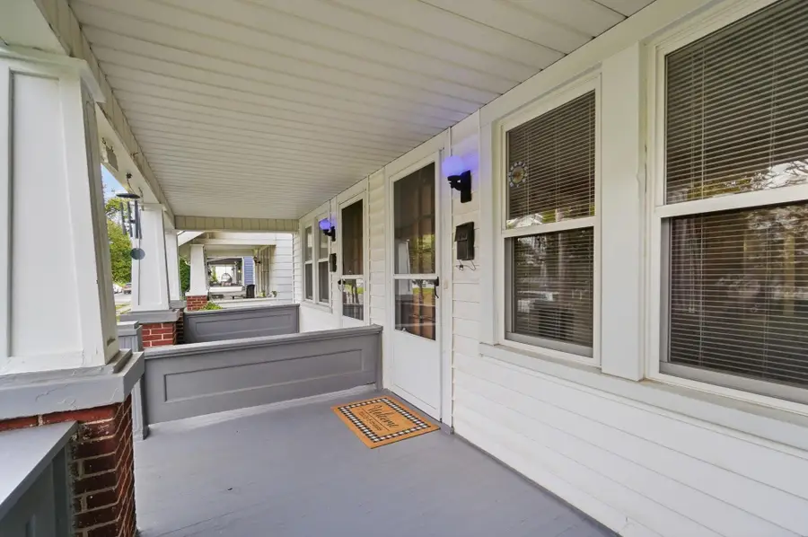 233 E Jenkins Avenue, Columbus, OH 43207 - #2