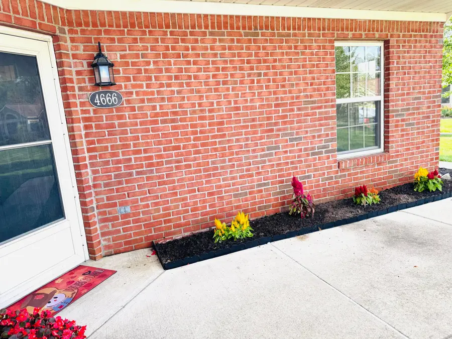 4666 Wenham Park, Columbus, OH 43230 - #2