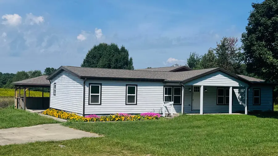 12183 Young Road, Amanda, OH 43102 - #2