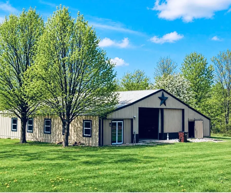 12183 Young Road, Amanda, OH 43102 - #3