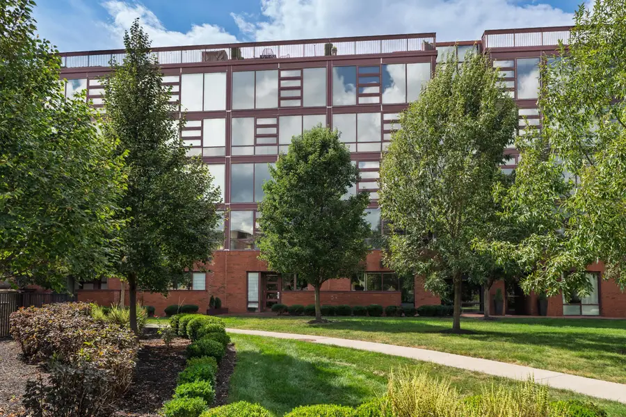371 Auden Avenue, Columbus, OH 43215 - #3