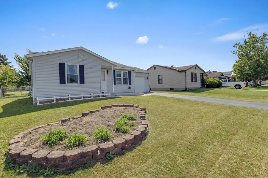 840 Cherry Bud Drive, Columbus, OH 43228 - #3