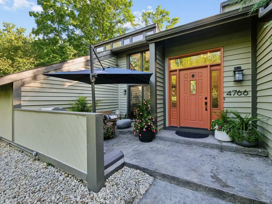 4766 Donegal Cliffs Drive, Dublin, OH 43017 - #3