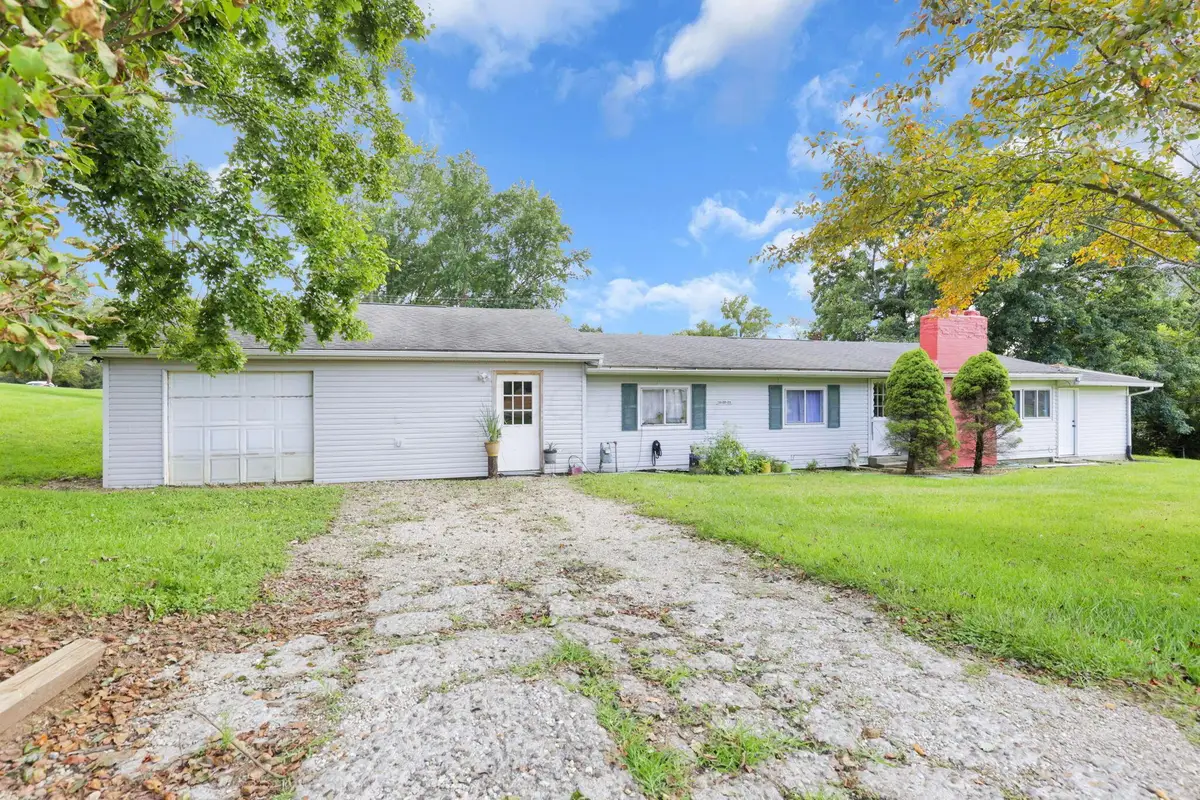 7318 Licking Springs Road Ne, Newark, OH 43055 - #1