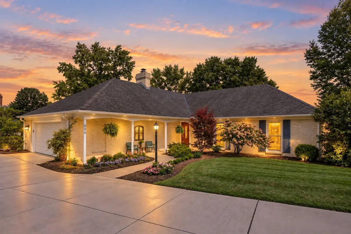 890 Lookout Point Drive, Columbus, OH 43235 - #1