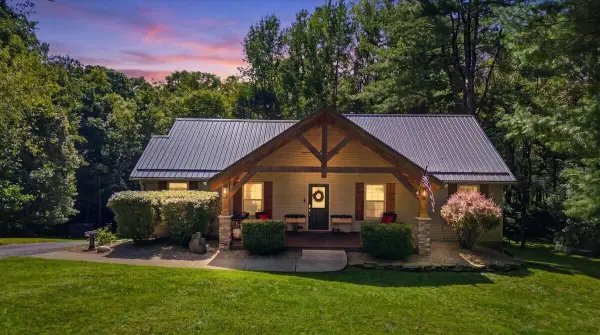 645 Floral Valley Drive W, Howard, OH 43028