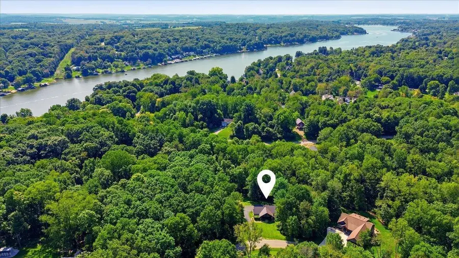 645 Floral Valley Drive W, Howard, OH 43028 - #2