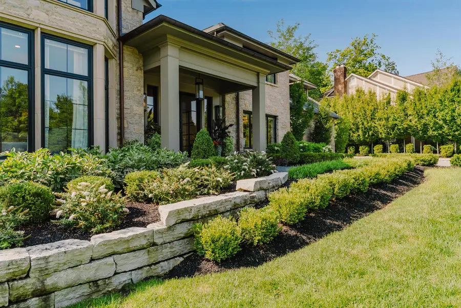 5932 Whittingham Drive, Dublin, OH 43017 - #2
