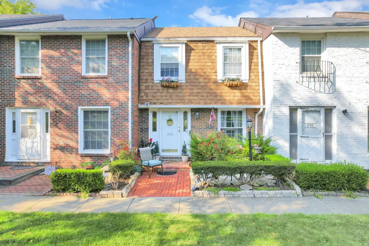 583 Simbury Street, Columbus, OH 43228 - #1