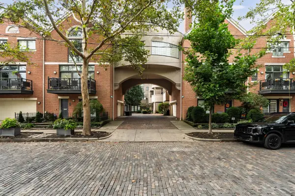 712 Sycamore Place, Columbus, OH 43206
