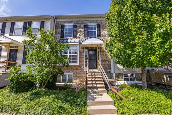 221 Preswicke Mill, Blacklick, OH 43004