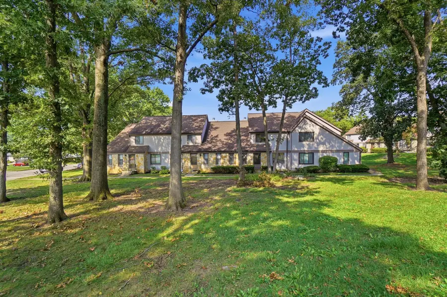 6254 Kendalwood Court, Columbus, OH 43213 - #3