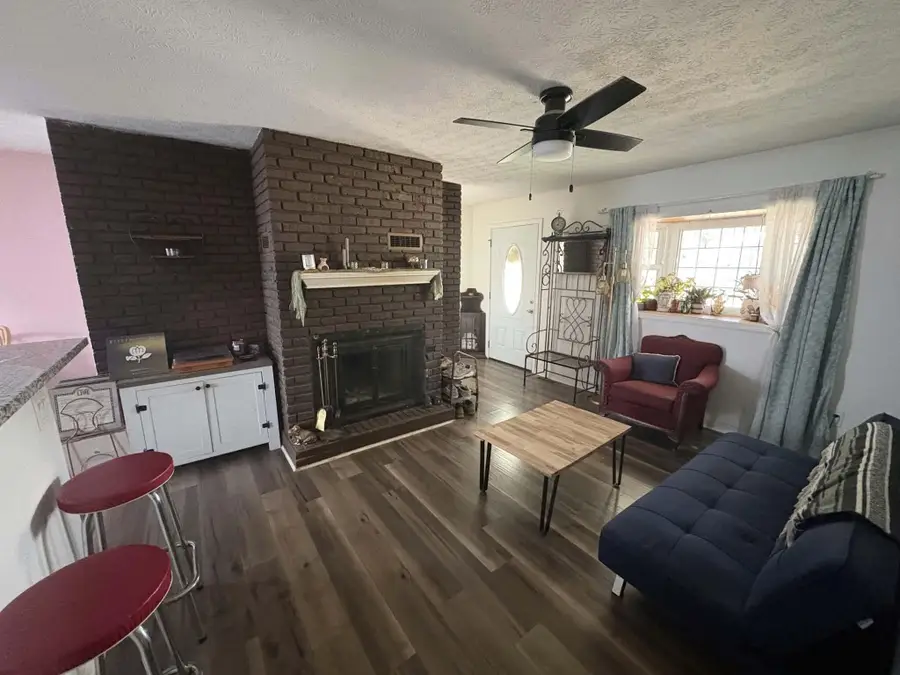 877 Traci Court, Columbus, OH 43207 - #3