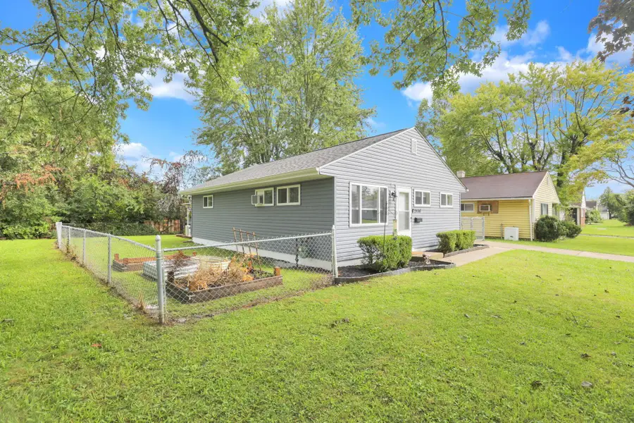 2438 Hanna Drive, Columbus, OH 43211 - #3