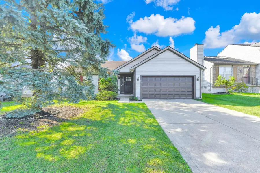 5725 Saucony Drive, Hilliard, OH 43026 - #2