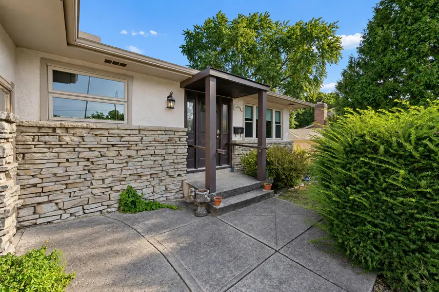1120 Woodmere Road, Columbus, OH 43220 - #3