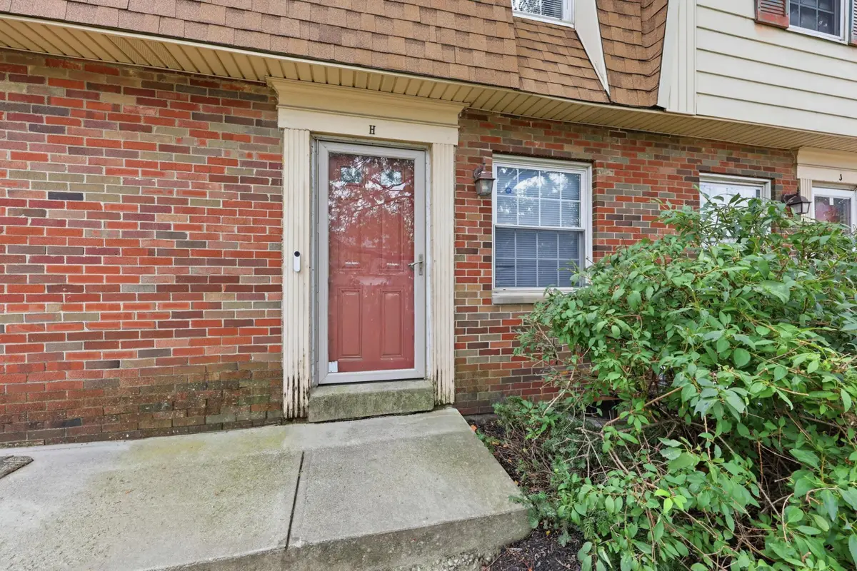 5720 Beechcroft Road, Columbus, OH 43229 - #1