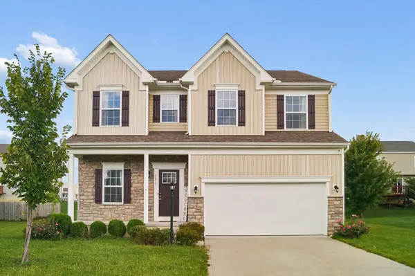 1075 Legacy Lane, Pataskala, OH 43062