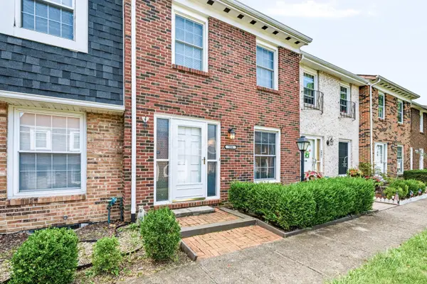 586 Pamlico Street, Columbus, OH 43228