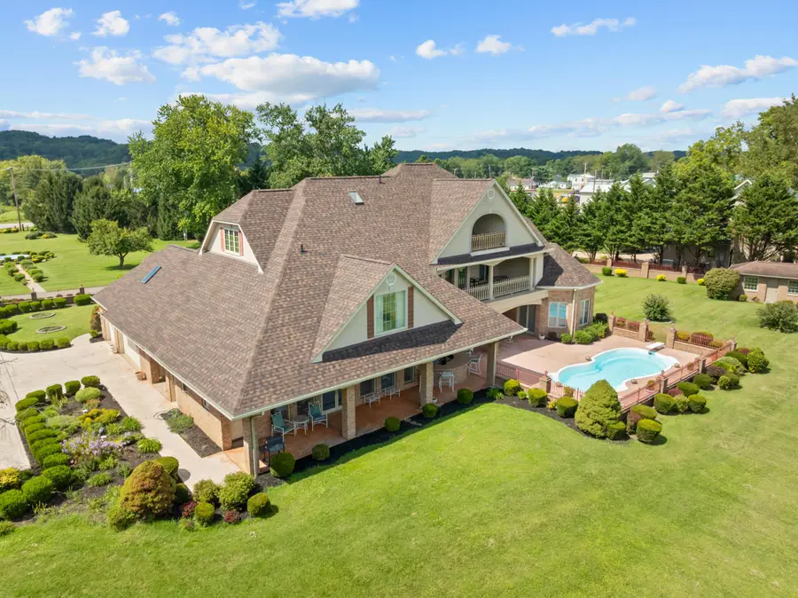 16 River Street, Gallipolis, OH 45631 - #2